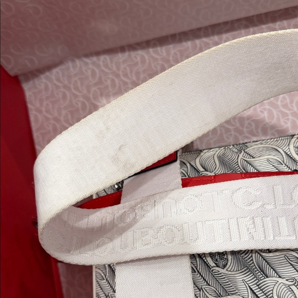 CHRISTIAN LOUBOUTIN LOUBILA HYBRID MONOGRAM
POUCH CROSSBODY BAG IN WHITE/BLACK - Picture 3 of 8